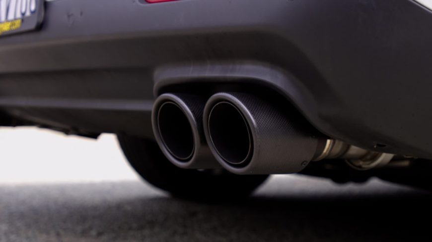 Signs Of A Cracked Exhaust Pipe - AutoZone